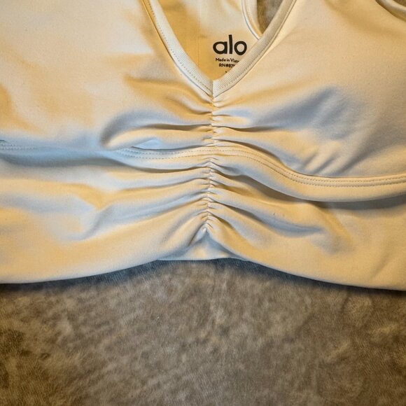 Alo Wild Things Bra - Picture 3 of 9